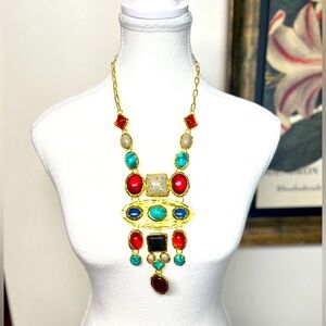 Necklace, NIP, multicolor stones on gold tone base, segmented, no callouts